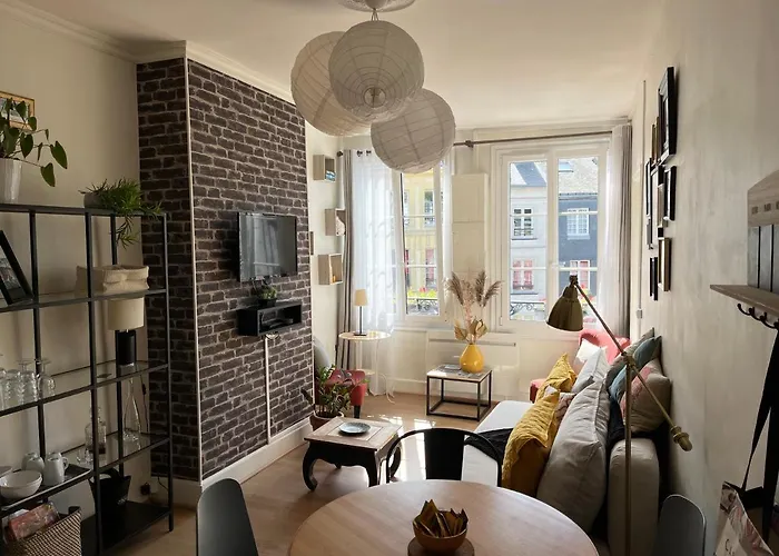 Erik Satie Apartment